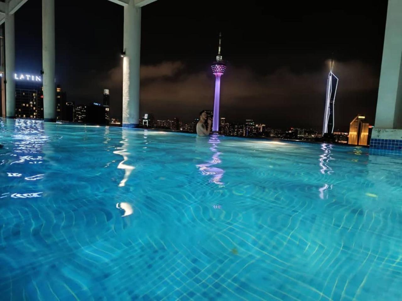 The Luxe Colony Klcc By Sky Pool Apartment Kuala Lumpur Exterior photo